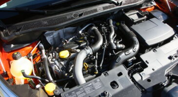 Nettoyant moteur : quel produit choisir pour son essence ?