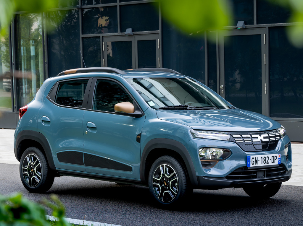 Essai Dacia Spring 45 et 65 : laquelle choisir avec le bonus maxi ?