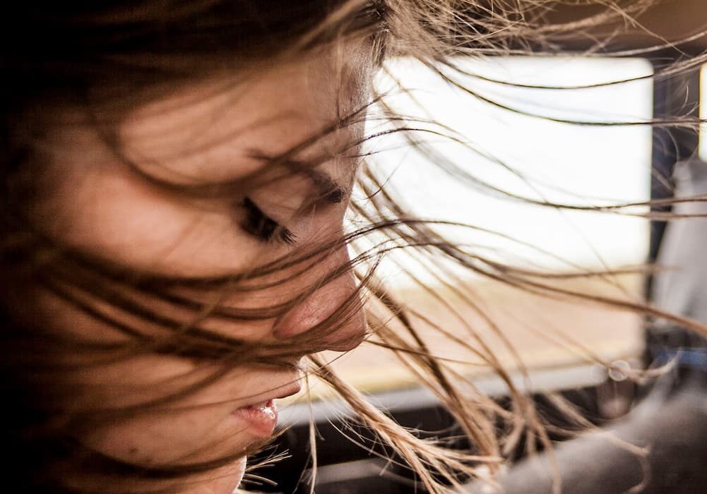 Mauvaises odeurs en voiture : comment s’en débarrasser ?