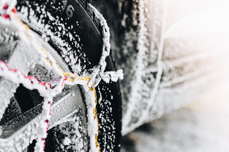 Les chaussettes sont-elles aussi efficaces que les chaînes à neige ?