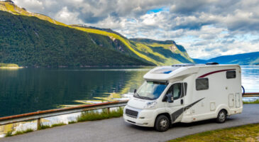 vehicules-de-loisirs-quelles-solutions-soffrent-a-vous-camping-car-van-fourgon-caravane
