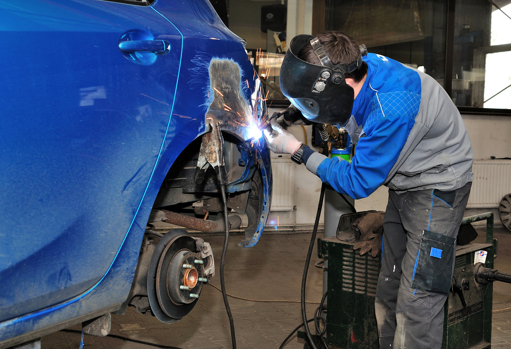 Carrosserie : quand réparer ou changer un élément avec Gueudet 1880 ?