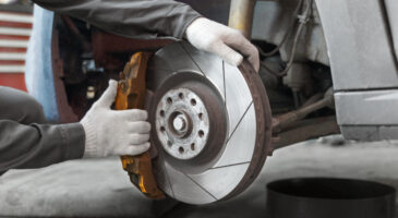 Guide complet : comment entretenir vos freins pour une meilleure performance ?