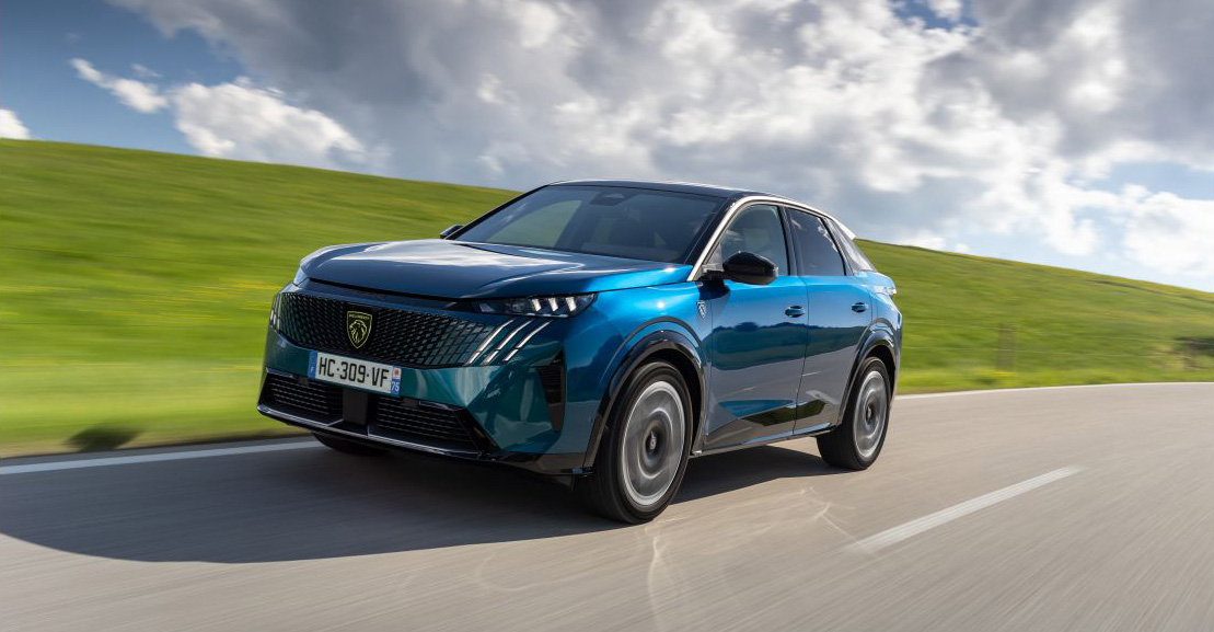 Peugeot électrise tout : vos SUV deviennent des prises de courant !