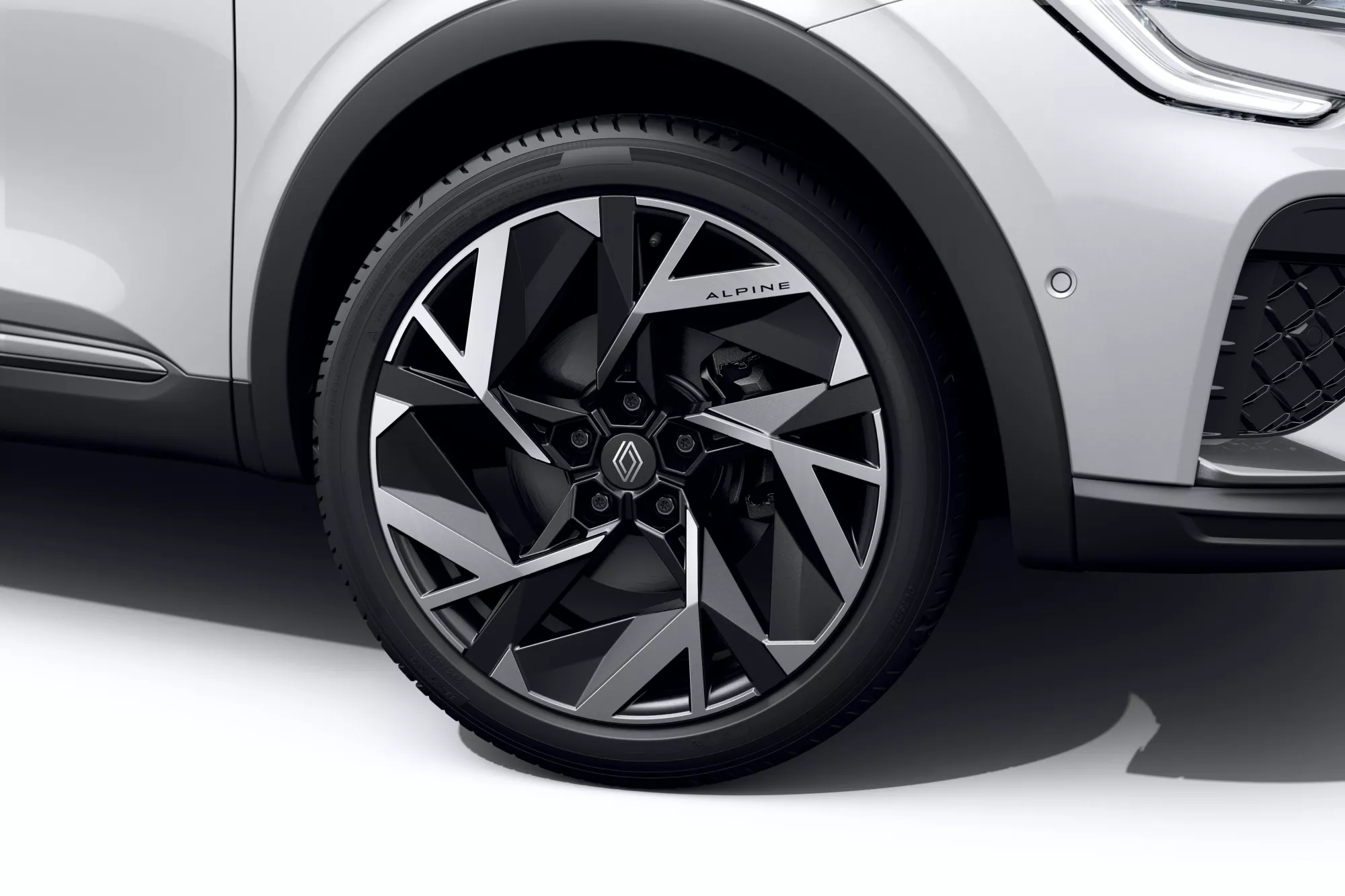 Arkana exterieur-l.jpg