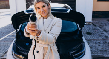 Fin du thermique en 2035 : l'Europe fait machine arrière