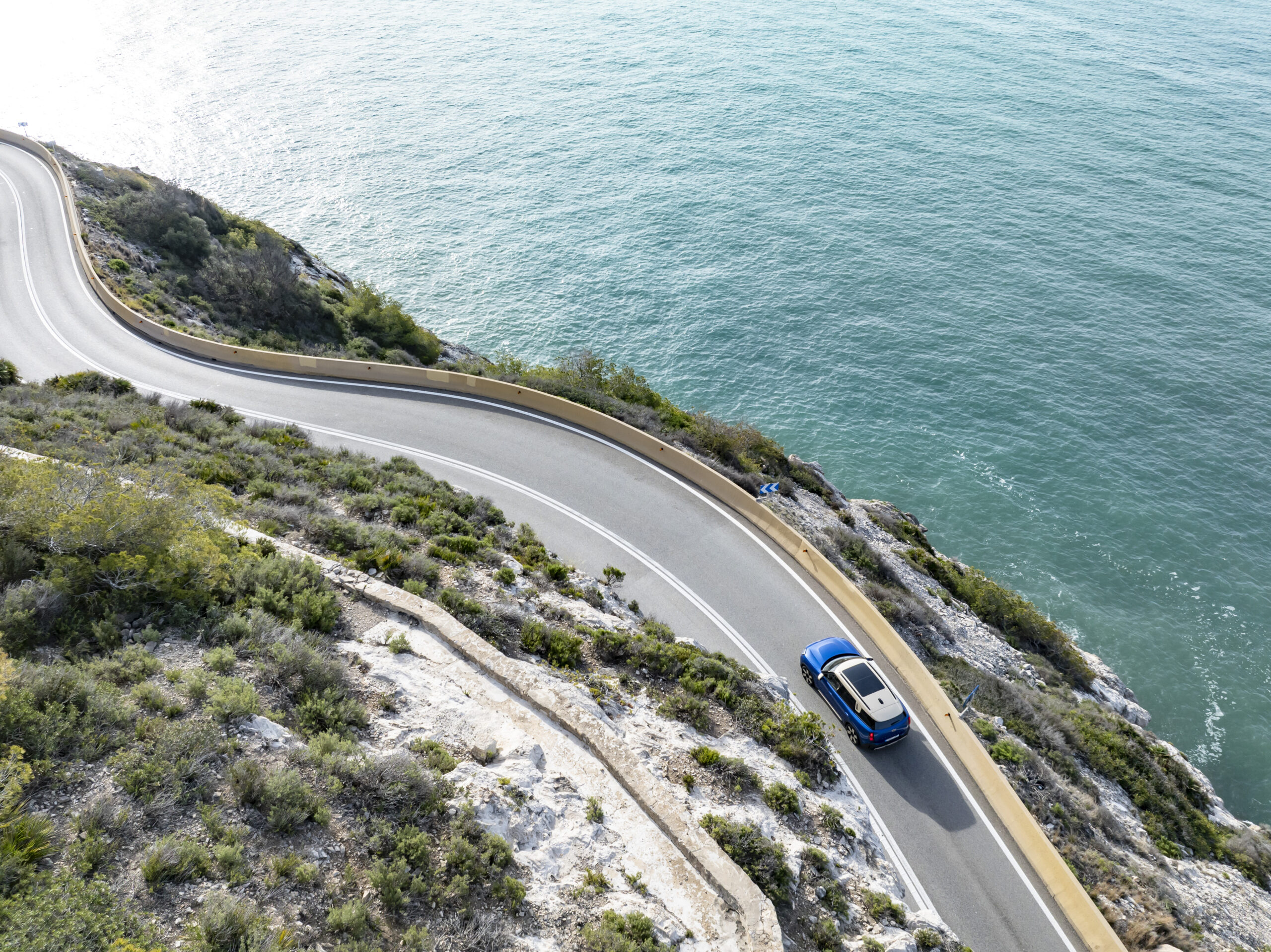 Le Mini Countryman E à l'assaut des routes côtières