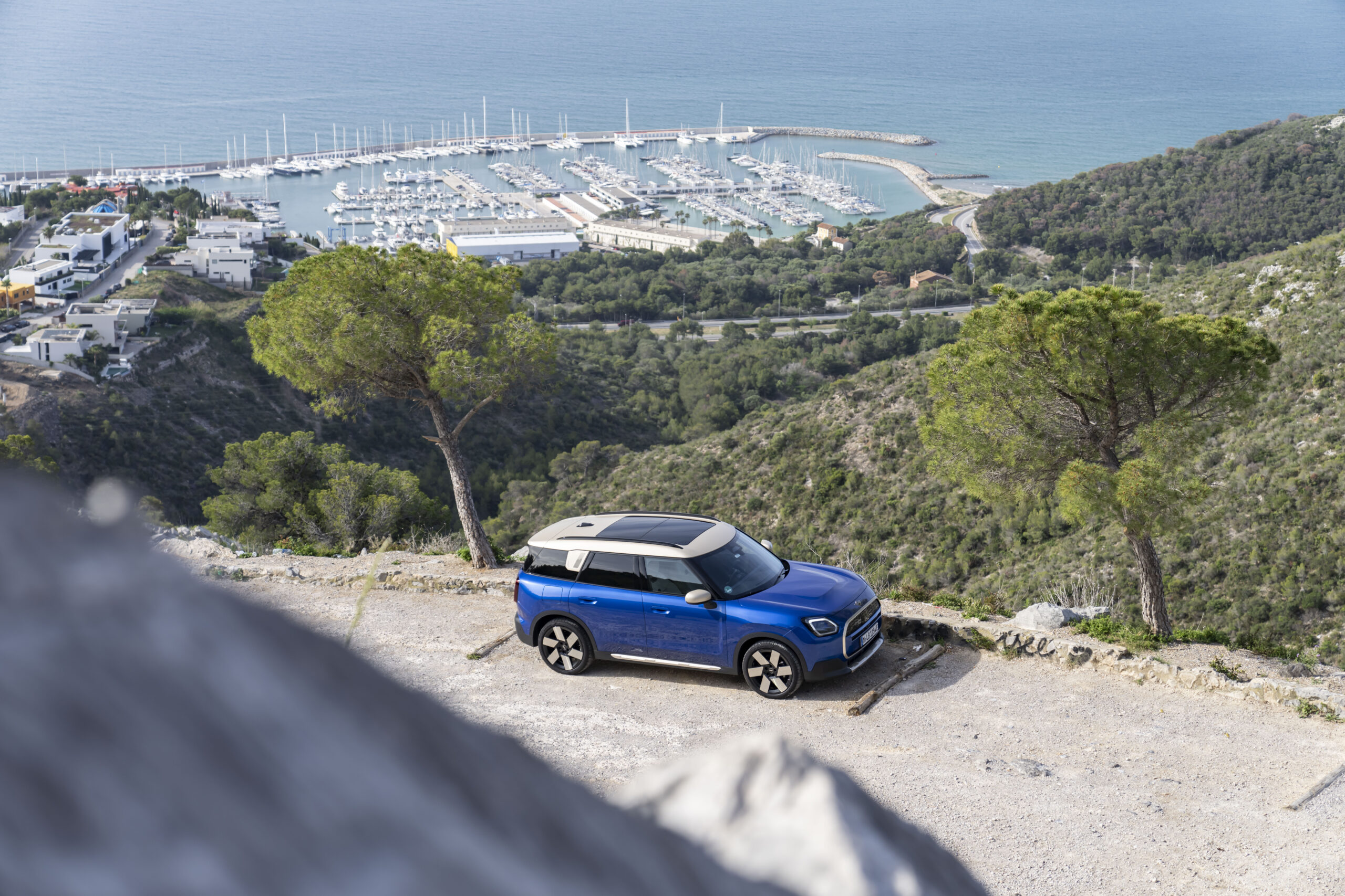 Le Mini Countryman E à l'assaut des routes côtières-countryman-e-06