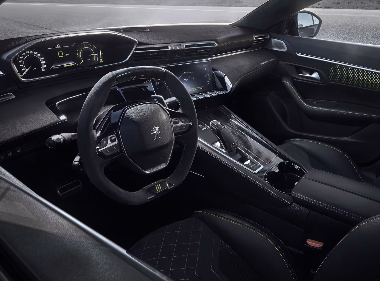 Intérieur et i-Cockpit de la Peugeot 508 PSE