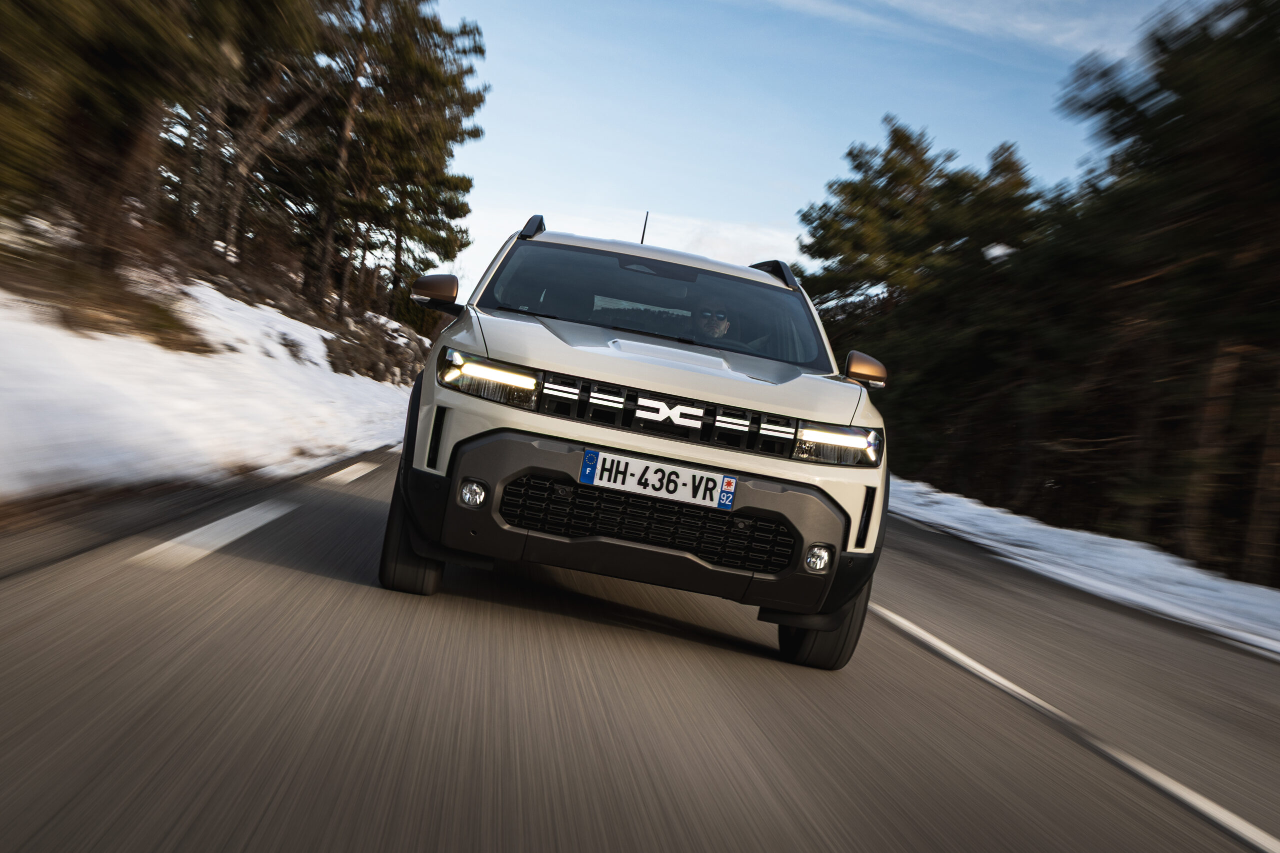 Dacia Duster GPL contre hybride