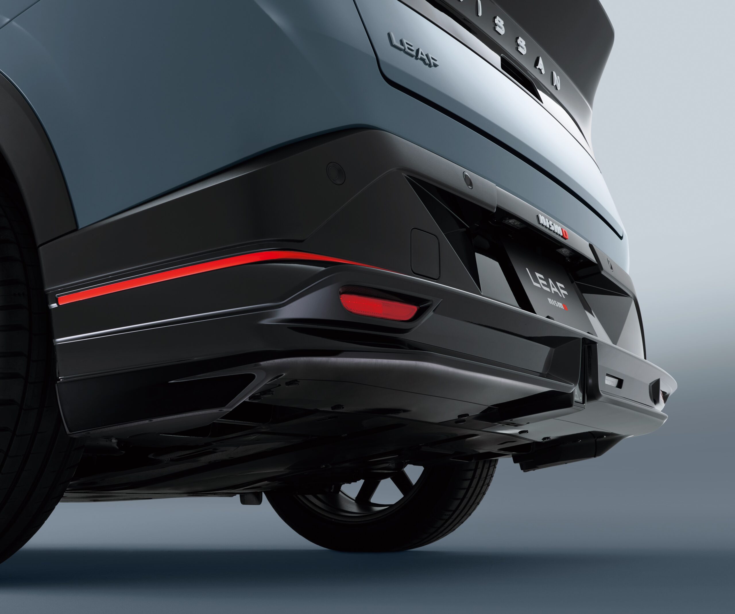 Nissan présente la LEAF NISMO