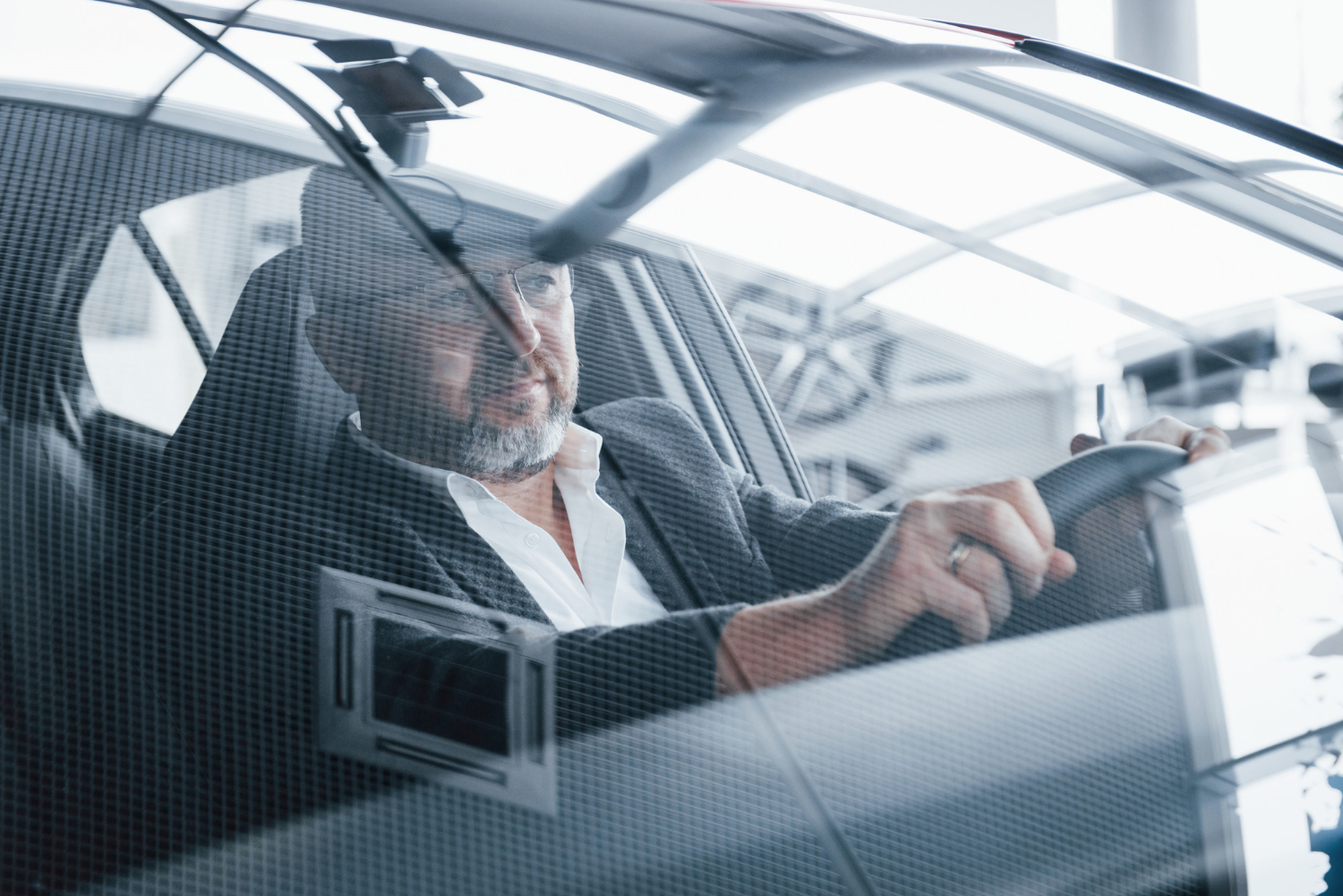 Pare-brise intelligent : les innovations du vitrage automobile